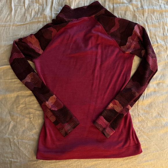Smartwool base layer, size M - Picture 4 of 4